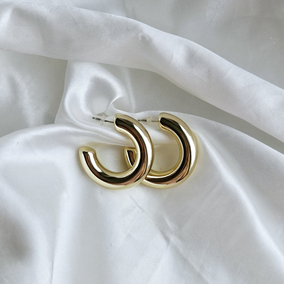 Apvalūs didesni auskarai auksas